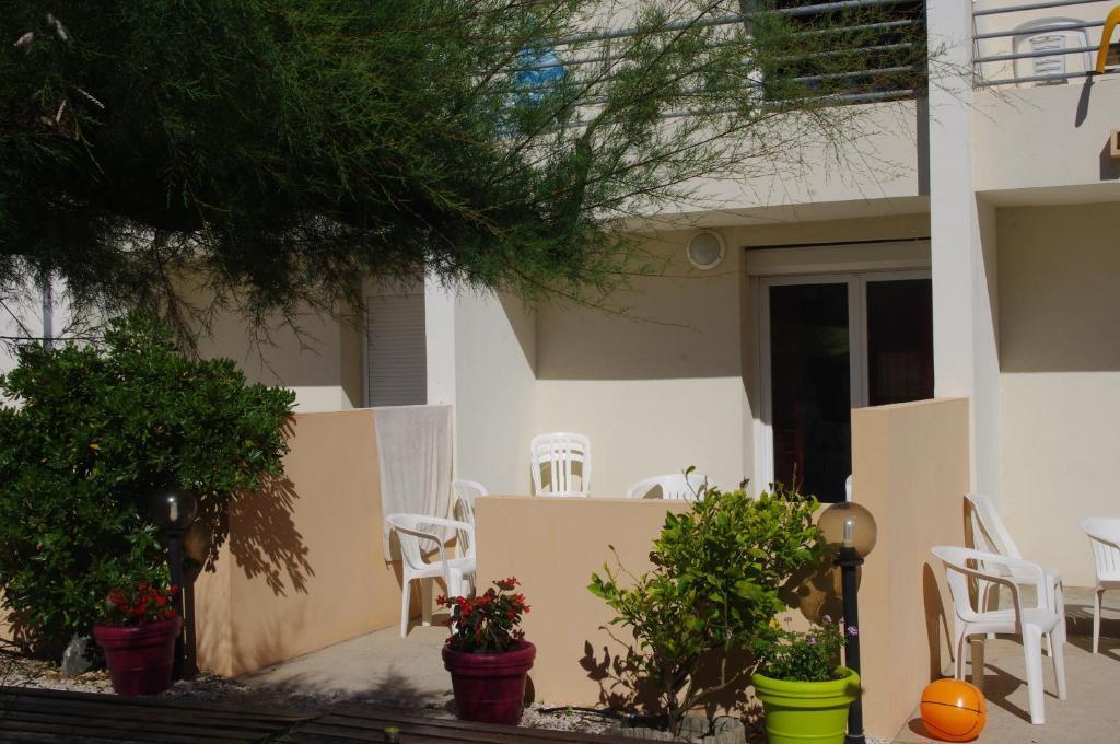 Aparthotel Les Stoechades Hyères Habitación foto