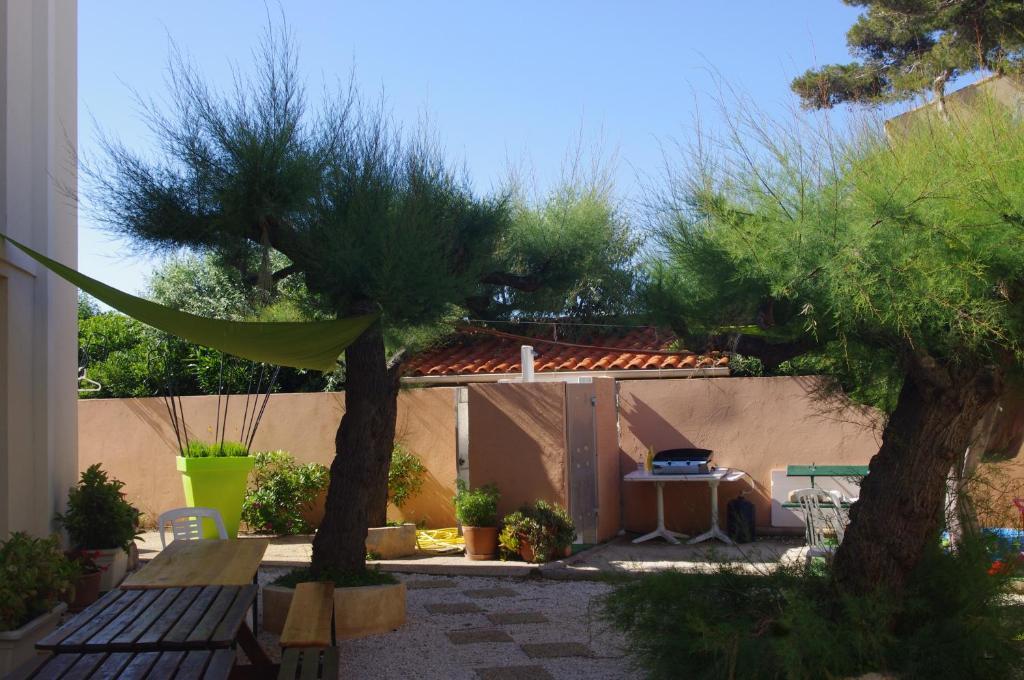 Aparthotel Les Stoechades Hyères Habitación foto